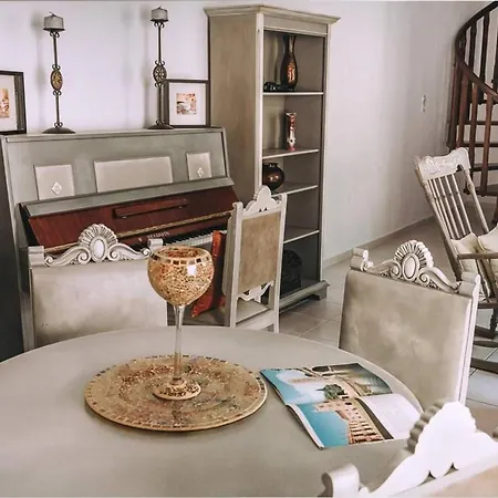 Melody House In بيت للعطل Roústika